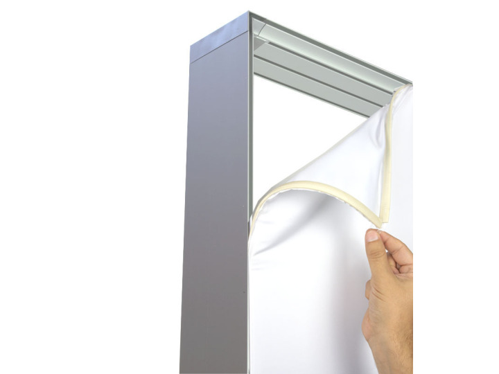 Toile tendue pour stand